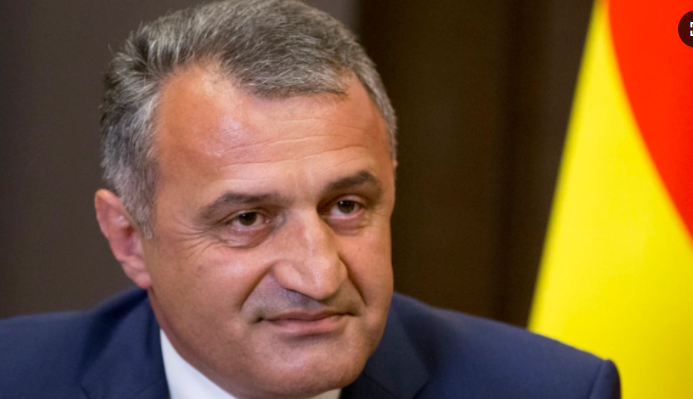 Бибилов: международное признание не мешает стремлению войти в состав РФ