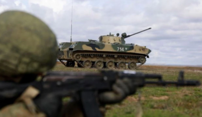 Российские военные проведут на юге страны более трех тысяч учений