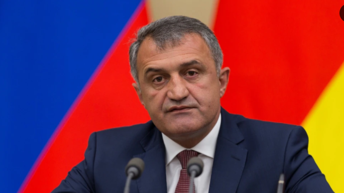 В Цхинвали распространили фейковое обращение Анатолия Бибилова