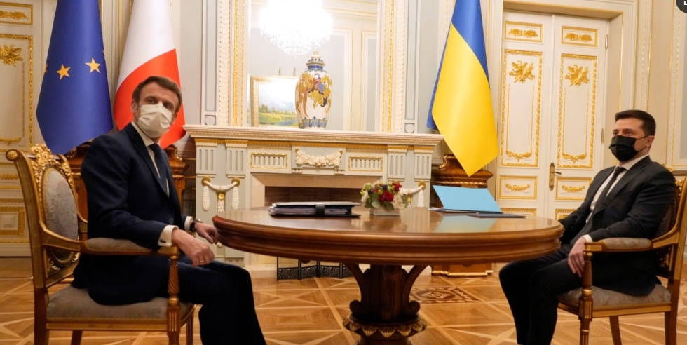Зеленский и Макрон в Киеве обсудили Минские соглашения