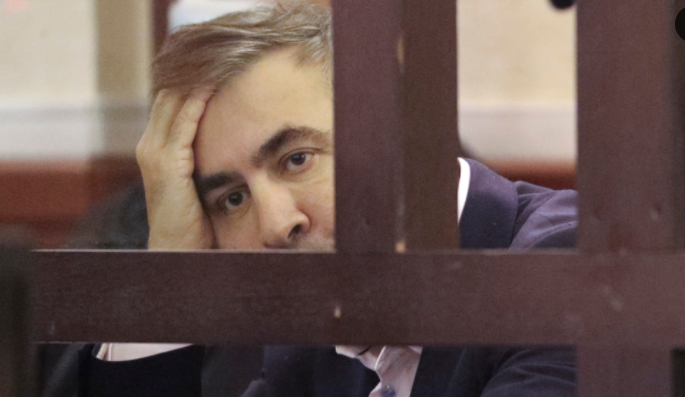 Саакашвили сообщил, что ему ограничили личные свидания с родными