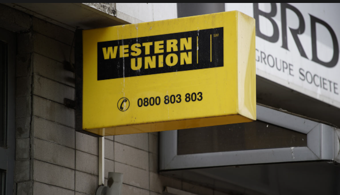 Western Union останавливает работу в России и Белоруссии
