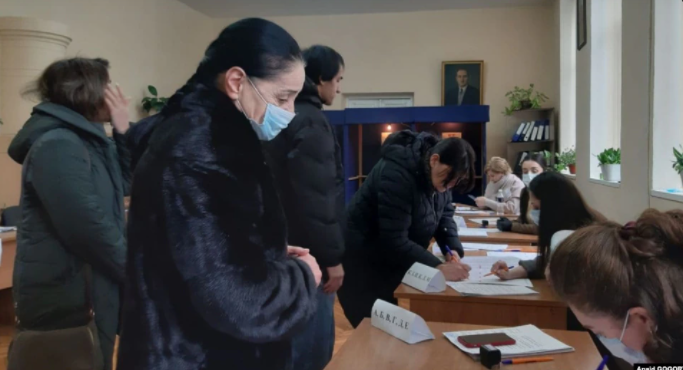 В 27 из 35 округов выборы в абхазский парламент состоялись