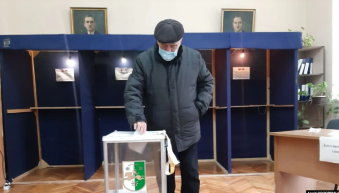 В гудаутском избирательном округе №18 также пройдут повторные выборы