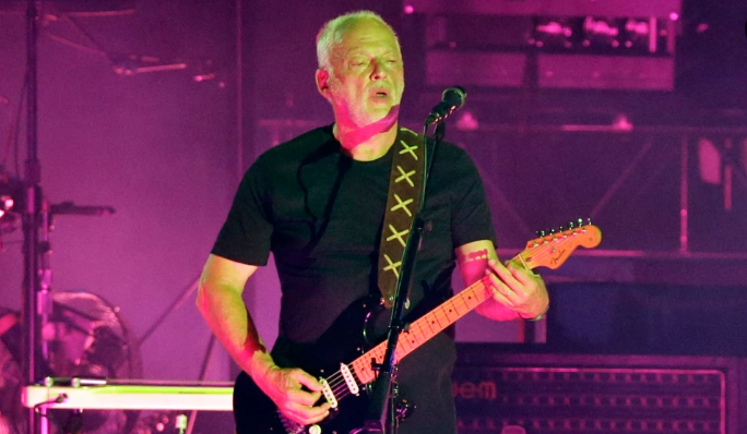 Группа Pink Floyd впервые за 28 лет выпустила песню – в поддержку Украины