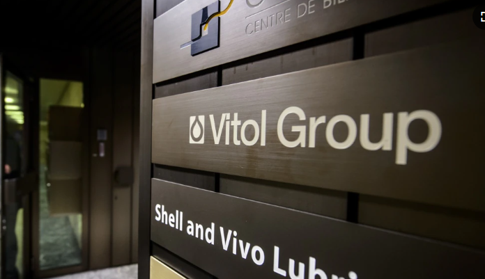 Нефтетрейдер Vitol Group перестанет торговать российским сырьем