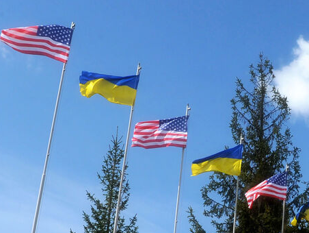 Украина просит у США ежемесячную экономическую помощь в $2 млрд
