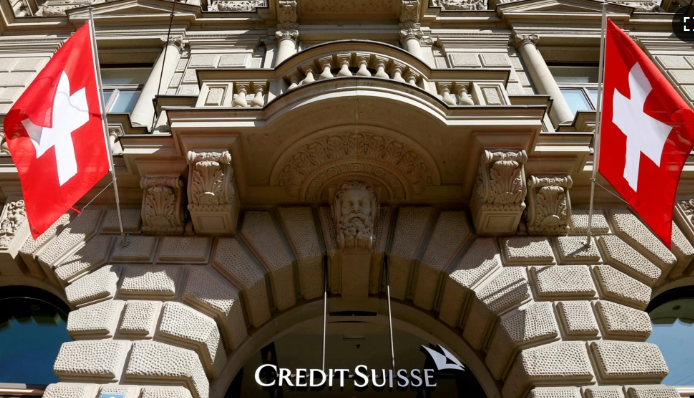 Credit Suisse продолжает задерживать банковские операции Иванишвили