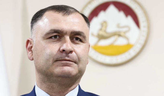 Гаглоев об отмене референдума: «Приступаем к устным консультациям с РФ»
