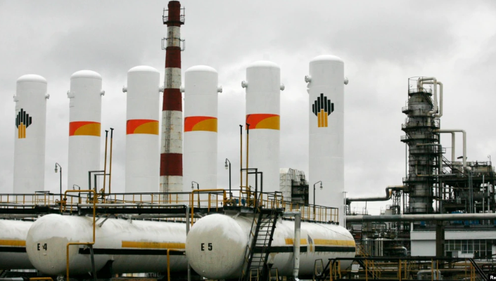 Индия ведет переговоры об удвоении импорта российской нефти