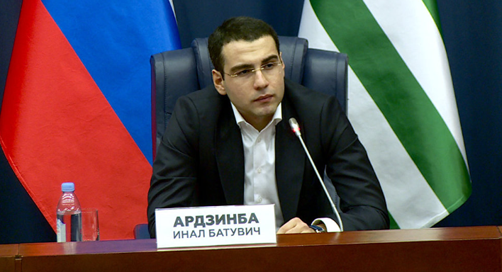 К чему стремится Инал Ардзинба и нужно ли это Абхазии