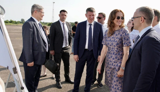 რუსეთი სოხუმის აეროპორტის აღდენას იწყებს