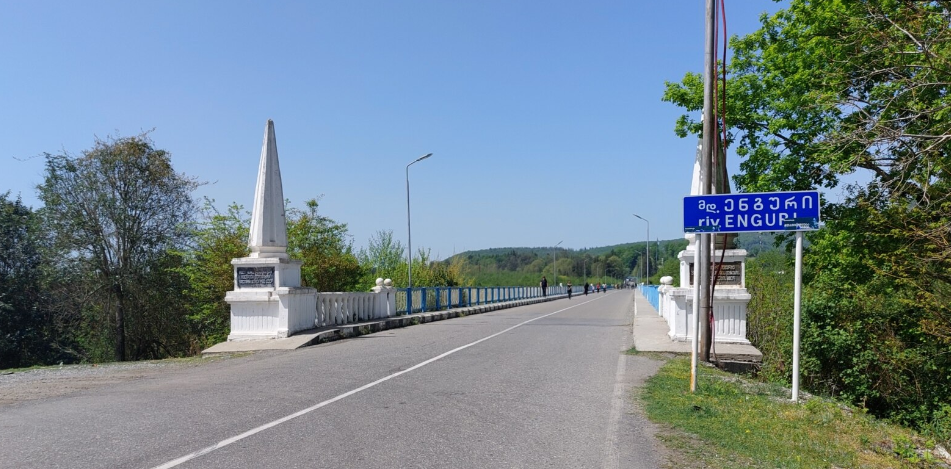სოხუმი ენგურის ხიდის გავლით ტვირთების ტრანზიტის დაწყებას გეგმავს