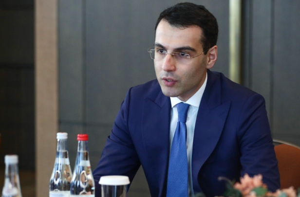 რით და რისთვის აშინებს აფხაზეთს “კონტრმზვერავი-მინისტრი”