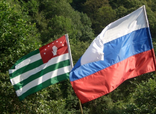 რუსული პოლიტიკა აფხაზეთში: “დაყავი და იბატონე”-დან “დააშინე და შთანთქე”-მდე