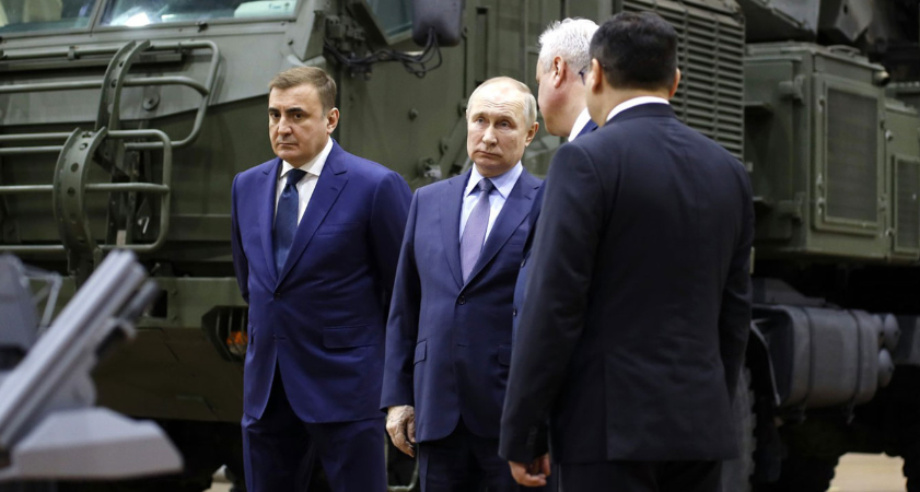 «Не нужно расстраивать Владимира Владимировича». Как информационный пузырь Путина разрушил его планы по захвату Украины