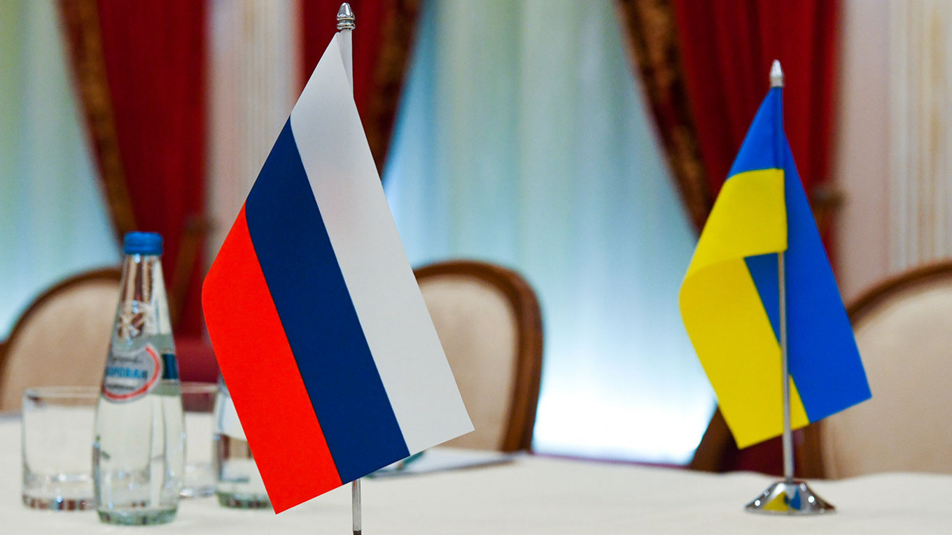 Переговоры между Россией и Украиной в Стамбуле перенесли на 16 мая
