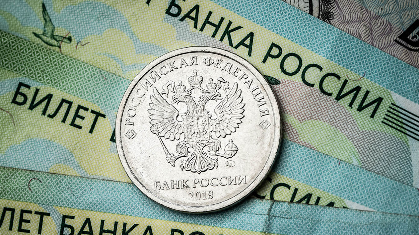 Рубль и российские акции посыпались на новостях о срыве переговоров по Украине