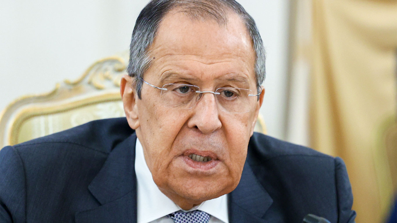 Лавров назвал «передрягой» захват мятежниками Ростова, марш на Москву и гибель военных летчиков