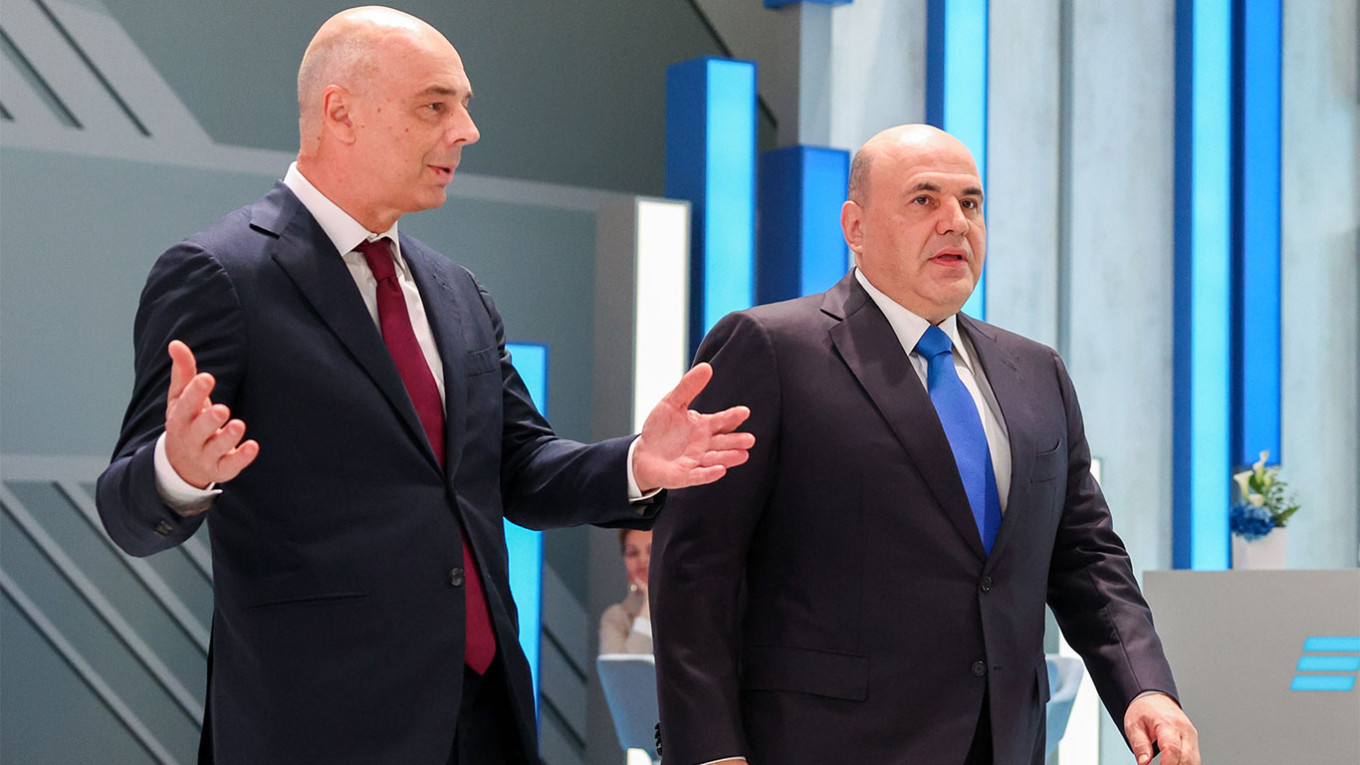 Правительство РФ приготовилось к рекордному с пандемии дефициту бюджета