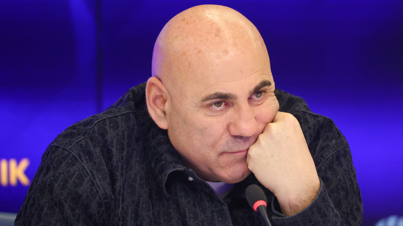 Кадыров наградил продюсера, назвавшего Путина «пустышкой»