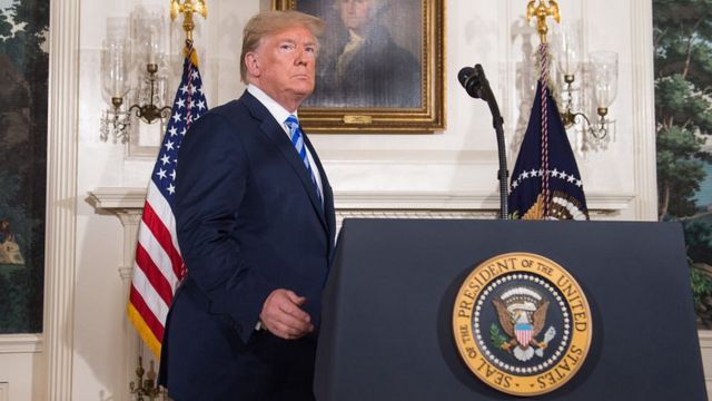 Трамп объявил, что отменит санкции США против Сирии
