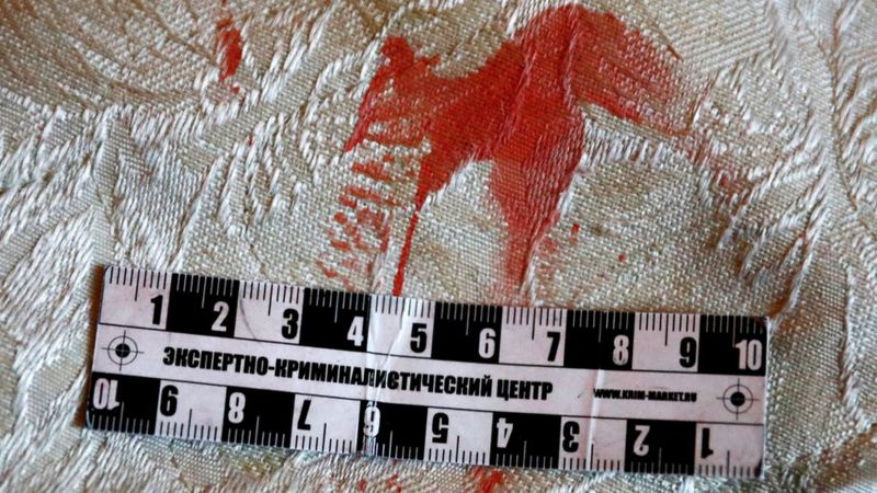СМИ: в московской квартире нашли убитыми банкира, его жену и ребенка