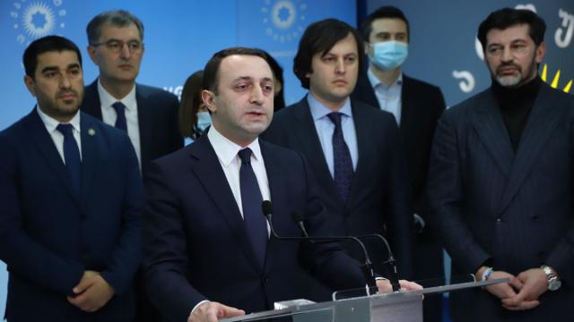 მანჯგალაძე: „ვმუშაობთ, რომ კობახიძეს, ღარიბაშვილს და კალაძეს სანქციები დაუწესდეთ“