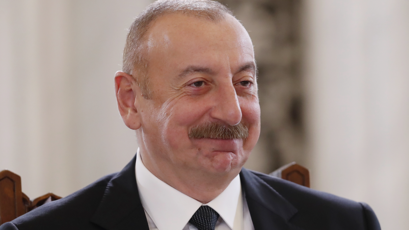 ალიევმა პუტინის აღლუმზე დასწრებაზე უარი განაცხადა