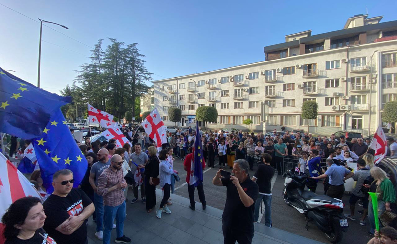 "არა რუსულ კანონს!" – აქციები თბილისის გარდა რეგიონებშიც გაიმართა