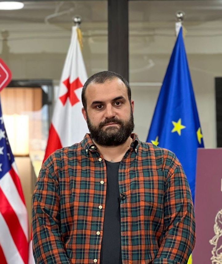დიმიტრი ჩიქოვანი: ჩემს საცხოვრებელ სახლში შევარდა ივანიშვილის „ომონი“ - ეს არის პოლიტიკური დევნის კლასიკური ქრონიკა