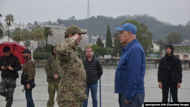 ასლან ბჟანია სოხუმის საზღვაო პორტში მიმდინარე "ანტიტერორისტულ" წვრთნებს დაესწრო