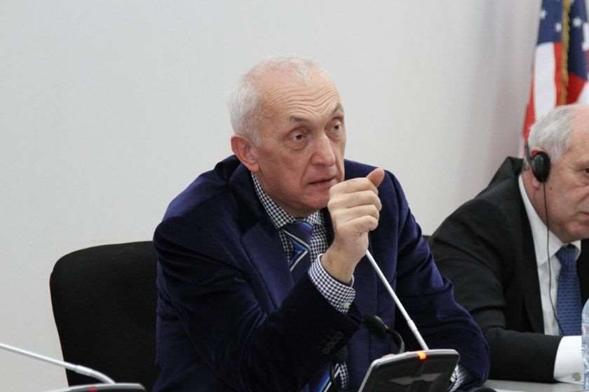 ცერცვაძემ COVID-19–ის შესახებ ცოდნა შეაჯამა: „შესაძლოა, ვირუსი ორგანიზმში გართულებებს ტოვებდეს“