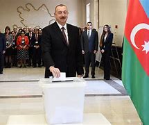 Экзитпол: Ильхам Алиев набирает 93,9% голосов