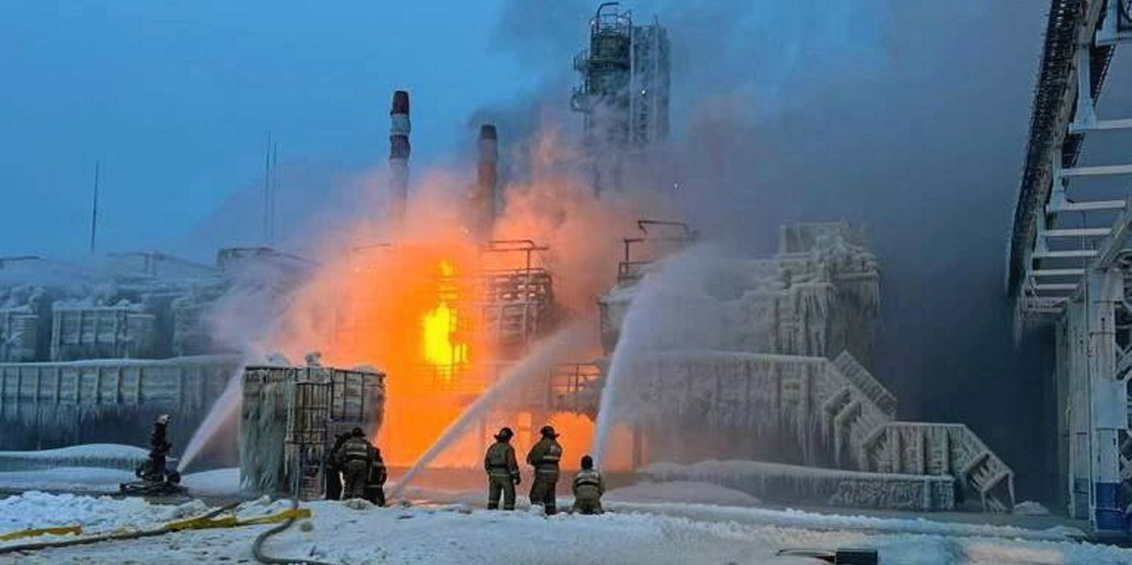 Reuters: სანქციებისა და დრონების გამო რუსეთს უჭირს ნავთობგადამამუშავებელი ქარხნების შეკეთება