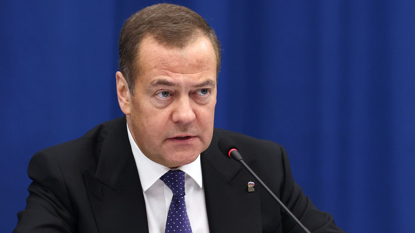Медведев заявил, что к войне против Украины привел распад СССР