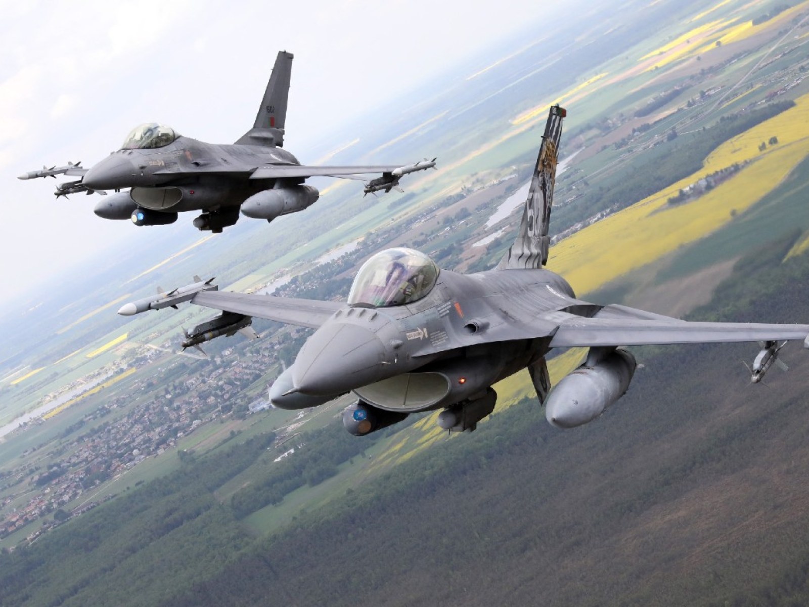 ბელგია დააჩქარებს უკრაინისთვის F-16-ების მიწოდებას