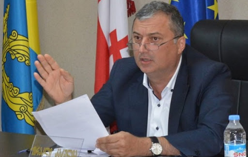 სასამართლომ ფოთის საკრებულოს თავმჯდომარე პატიმრობიდან გაათავისუფლა