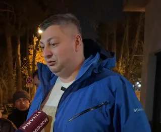 Один из основателей группы Daitove покинул отделение полиции после допроса