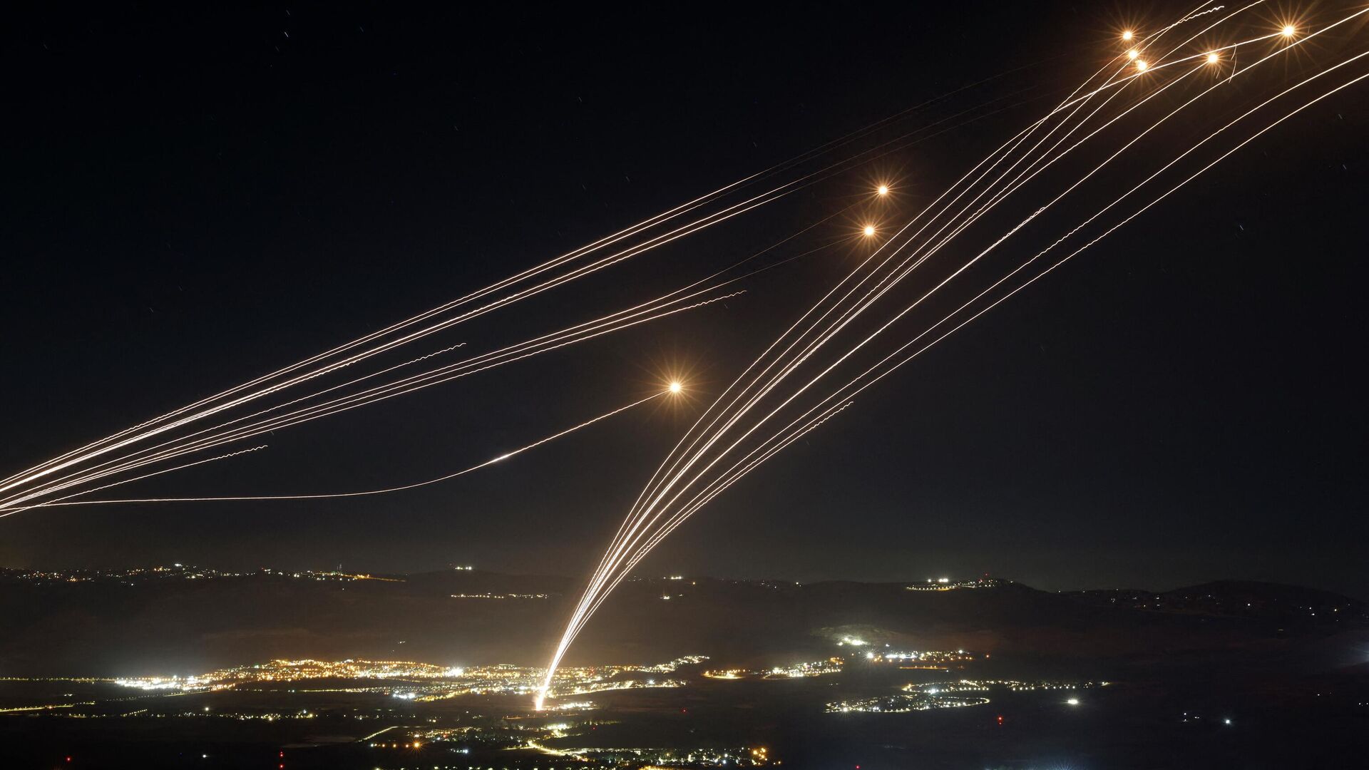 IDF: ღამით ლიბანიდან ისრაელის მიმართულებით 30 რაკეტა გაუშვეს