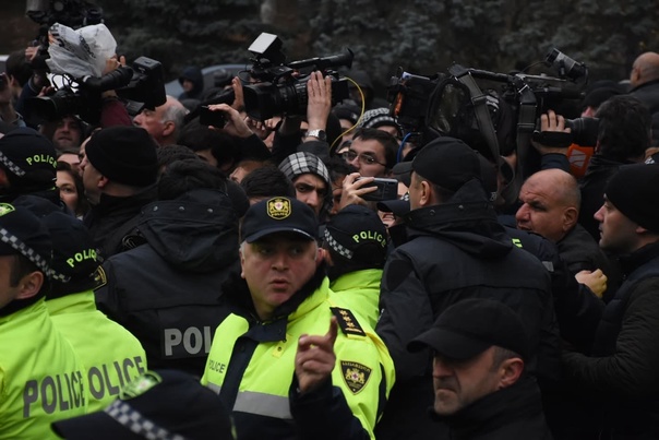 До десяти человек задержаны на протестной акции в Батуми