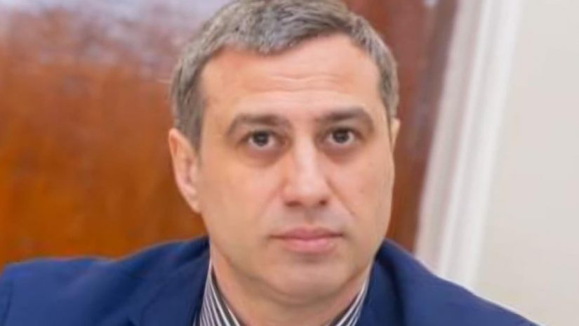 "საჭიროა სიცხადის შეტანა" – ბსუ-ს დეკანი საკუთარ კომენტარს განმარტავს გაფიცული სტუდენტების შესახებ