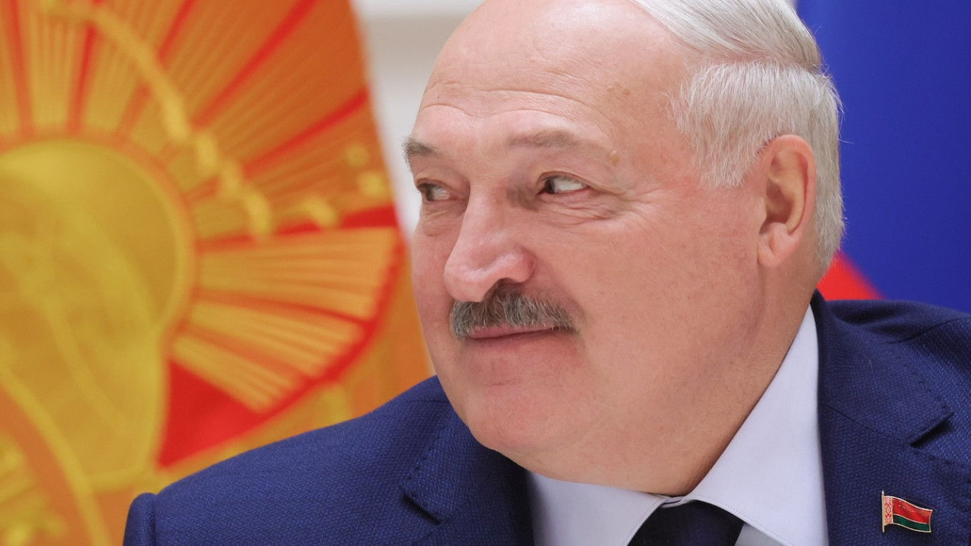 Госдума разрешила Лукашенко еще 7 лет не платить по долгам перед Россией