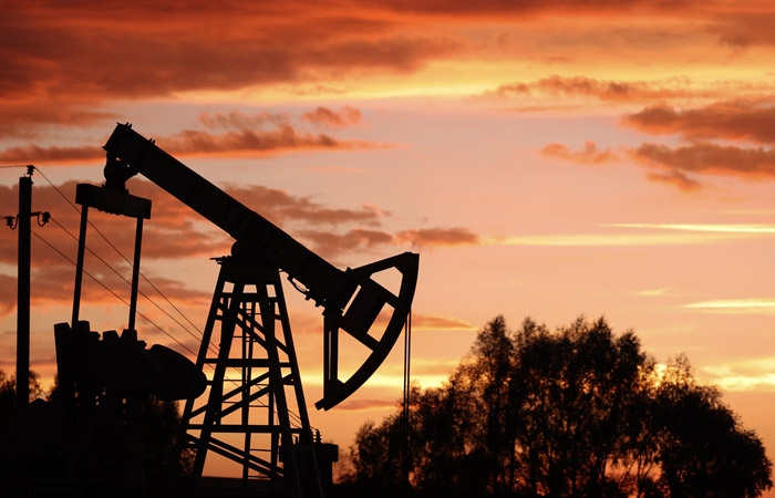 Кремль: Цены на нефть важны для РФ, но национальные интересы превыше всего