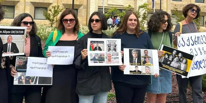 В Тбилиси прошла акция в поддержку журналиста Афгана Садыгова