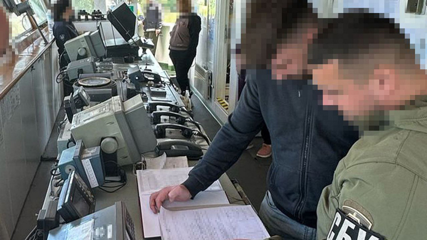 Украина арестовала судно с зерном из Крыма в Черном море