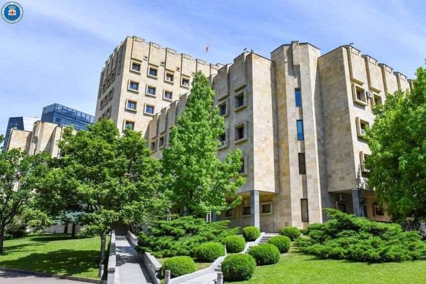მოქალაქის ცემისთვის დაკავებულ სპეცრაზმელს ბრალი წარედგინა