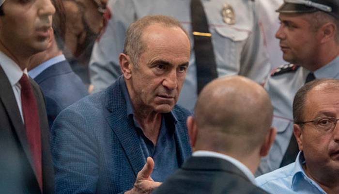 სომხეთში ექს–პრეზიდენტის და ვიცე-პრემიერის სისხლის სამართლებრივი დევნა შეწყდა