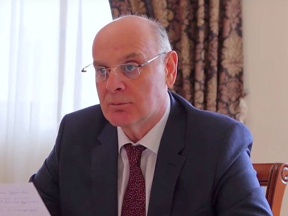 ასლან ბჟანია: “კოვიდ-ეპიდემიით გამოწვეულ საბიუჯეტო დანაკლისს რუსეთი შეგვივსებს”