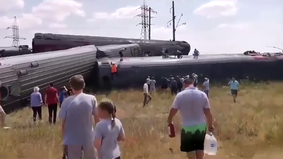 რუსეთის ვოლგოგრადში სამგზავრო მატარებელი რელსებიდან გადავიდა, არიან დაშავებულები